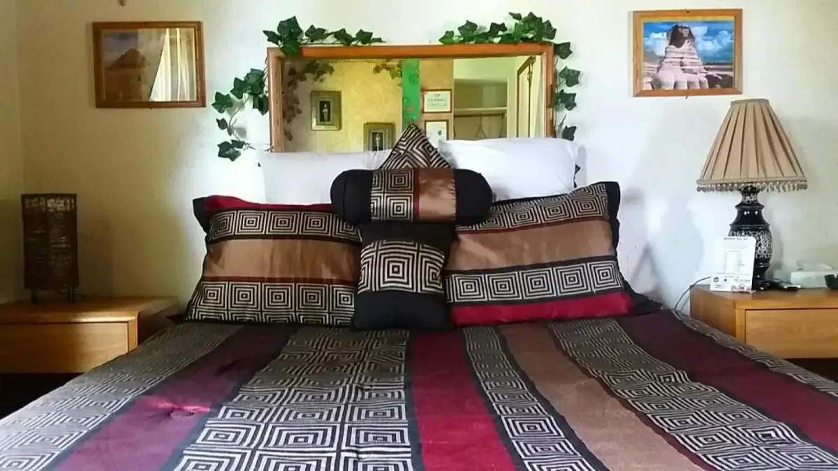 Bennett Bay Inn 4