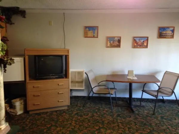 Bennett Bay Inn 9